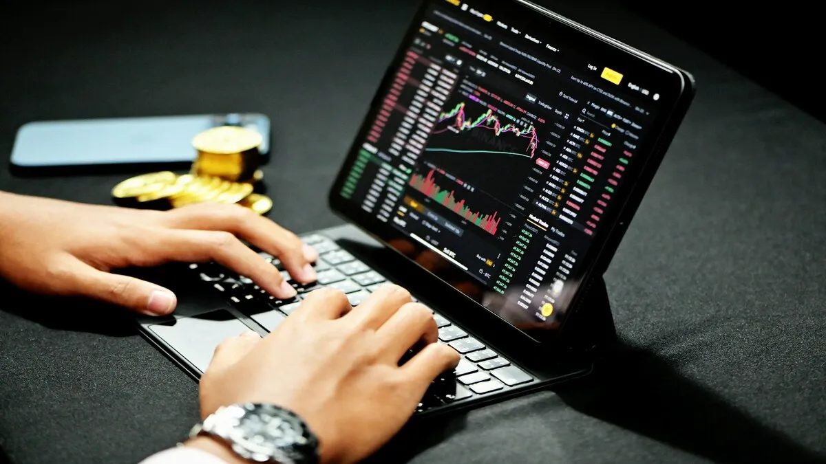 Cara Mengelola Risiko Investasi Digital Yang Lagi Ramai